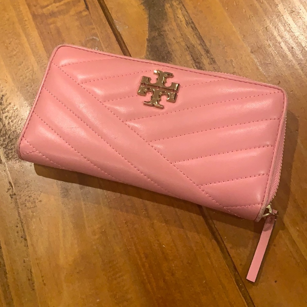 Tory Burch Quilt Long Wallet Pink